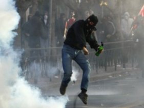 Греция, беспорядки, анархист, фото http://www.rian.ru